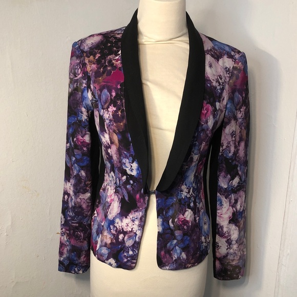 Cache Black Trim with flowers blazer size 2 - Picture 1 of 7